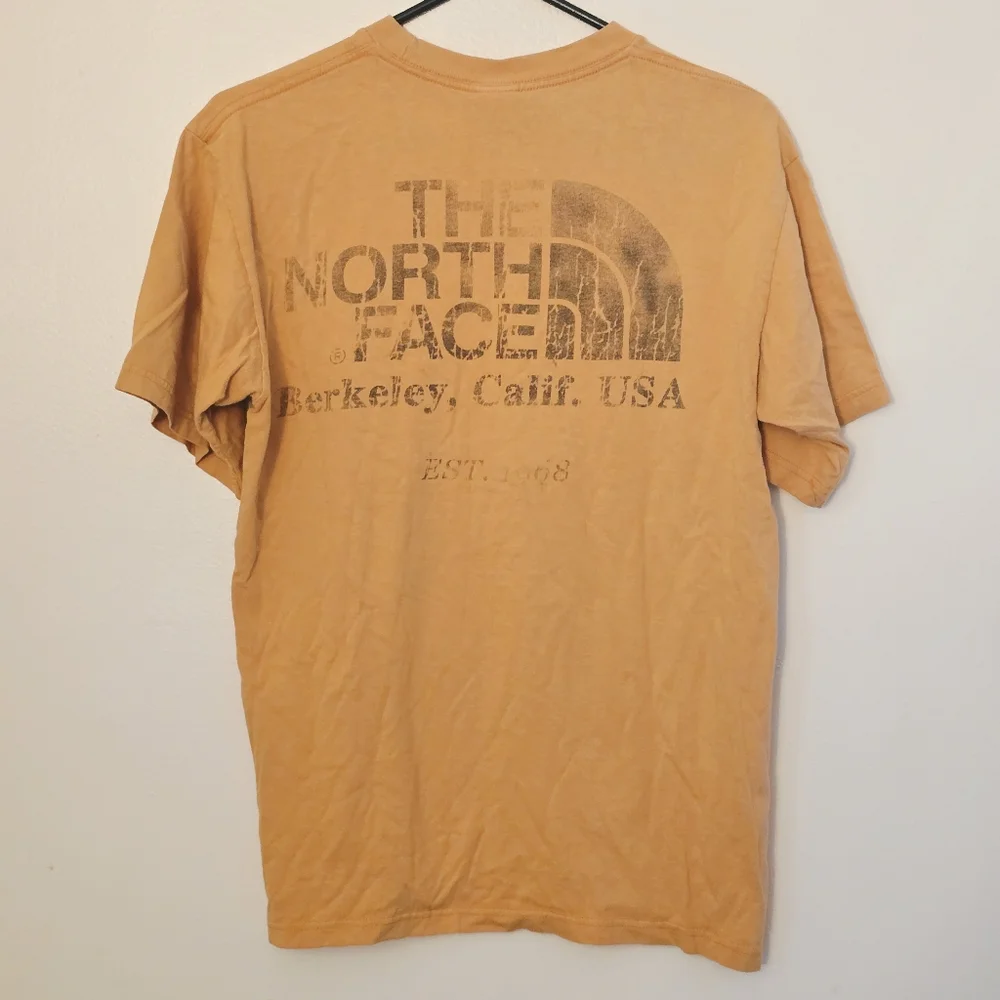 The North Face Men's Small Vintage Distressed Orange T-Shirt